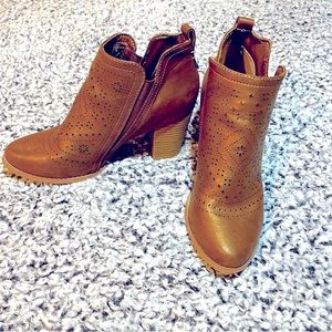 Sparkle Ankle Booties Square Block Heel size 9